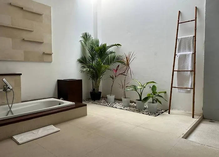 Budda Umalas Villa *